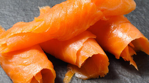 Can dogs eat smoked salmon?